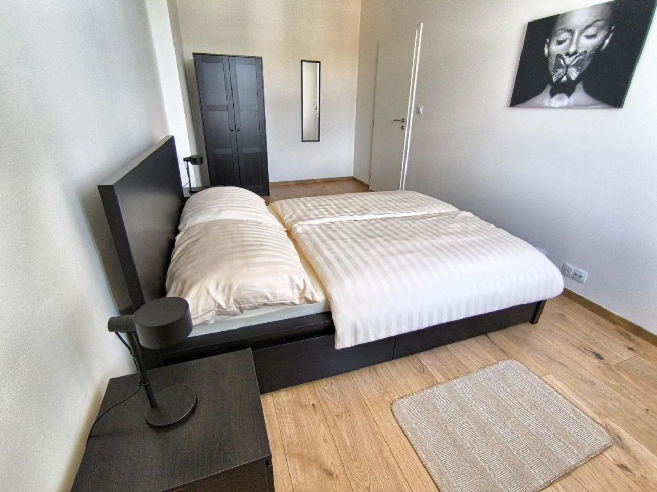 Isabel'S Suites Praag Buitenkant foto